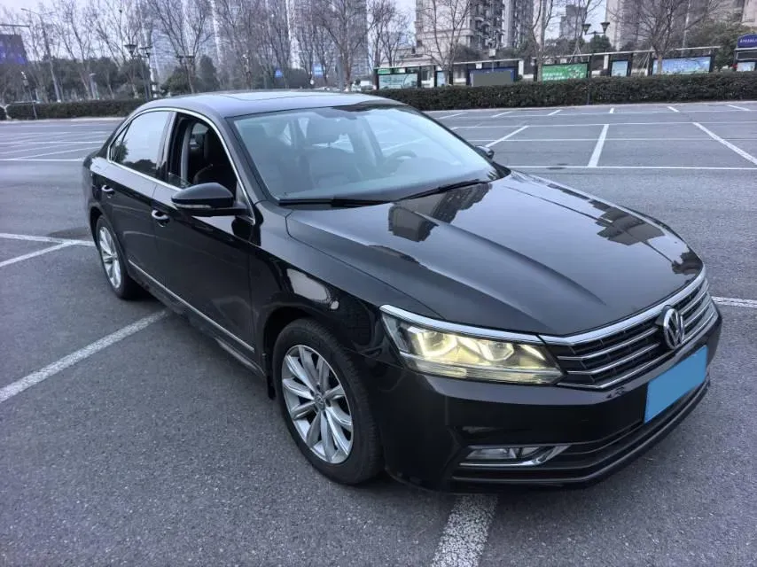 2017 Volkswagen Passat 1.8T 180HP L4 7DCT,autocango,china used car exporter,china ev exporter,chinese used car exporter,chinese used ev exporter