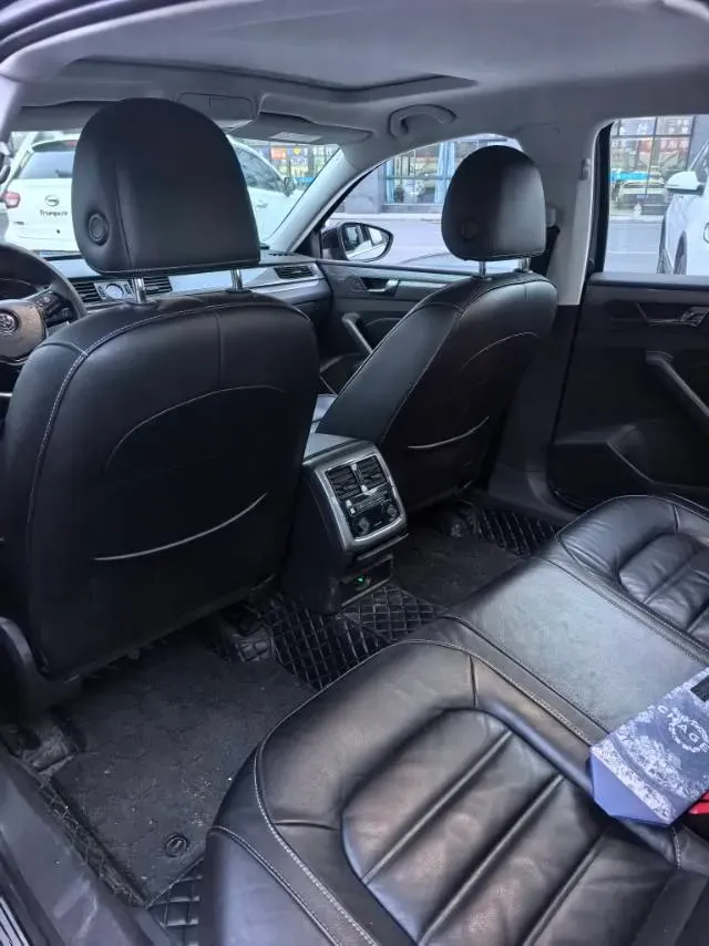 2017 Volkswagen Passat 1.8T 180HP L4 7DCT,autocango,china used car exporter,china ev exporter,chinese used car exporter,chinese used ev exporter