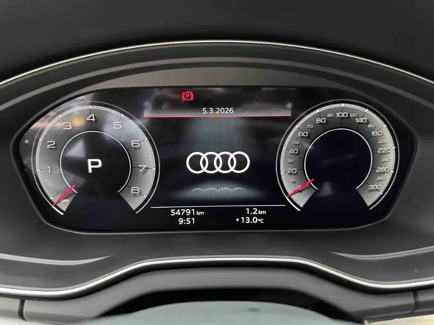 2022 Audi Q5L 2.0T 190HP L4 7DCT,autocango,china used car exporter,china ev exporter,chinese used car exporter,chinese used ev exporter