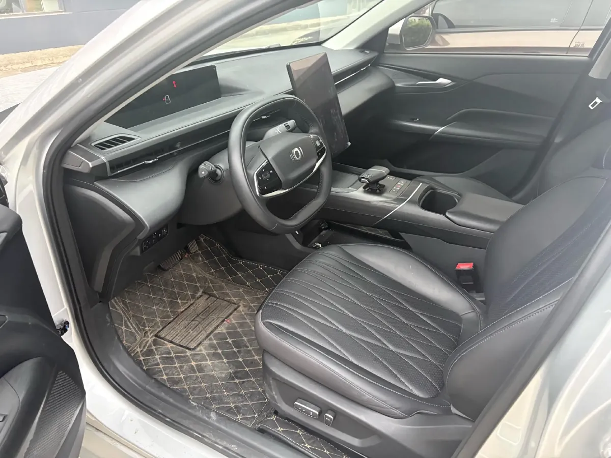 2024 ChangAn QiYuan A05 1.5L 110HP L4 E-CVT PHEV 9.07KWH,autocango,china used car exporter,china ev exporter,chinese used car exporter,chinese used ev exporter