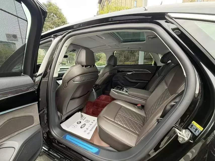 2021 Audi A8 3.0T 286HP V6 8AT,autocango,china used car exporter,china ev exporter,chinese used car exporter,chinese used ev exporter