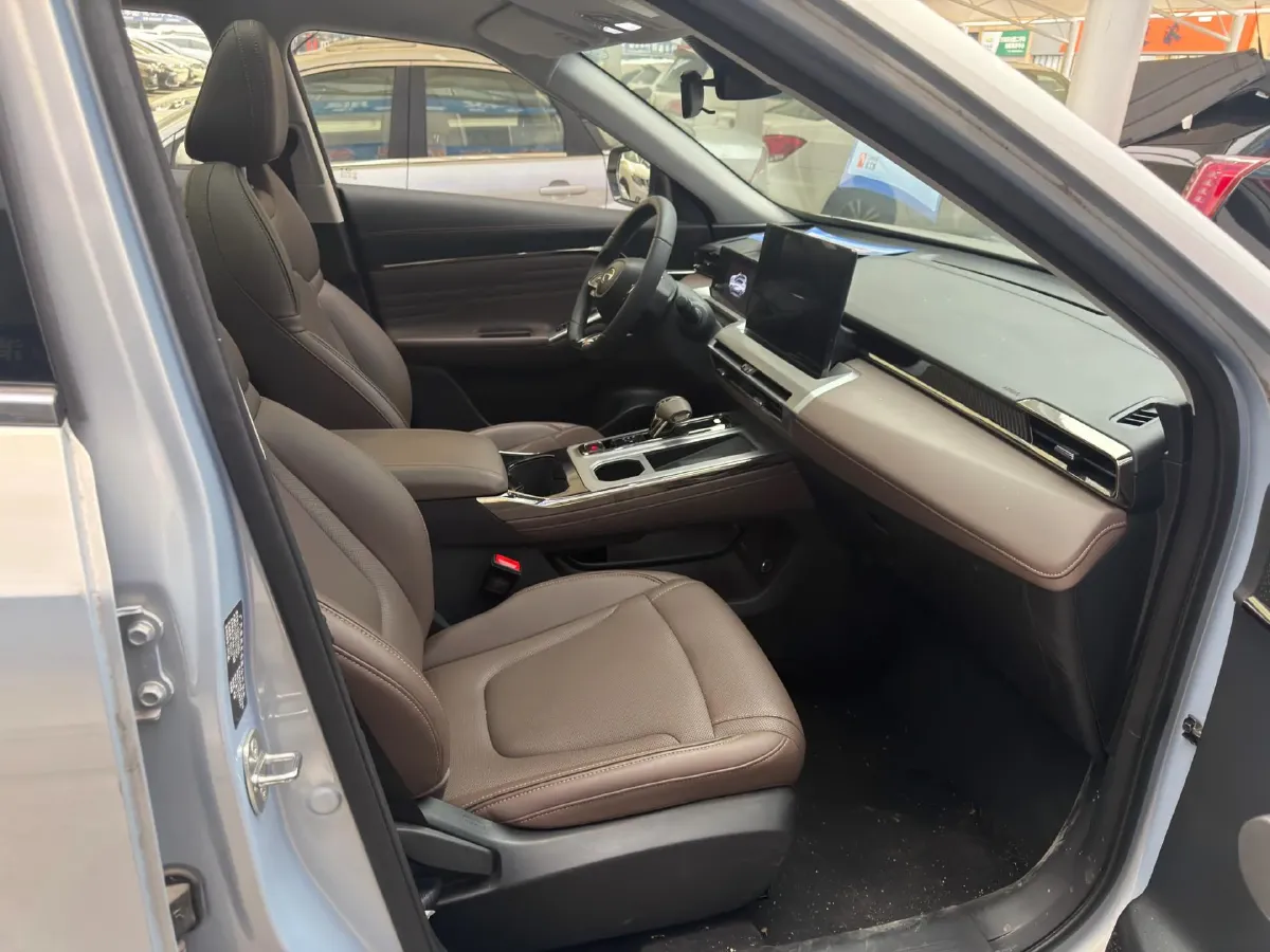 2024 GAC Trumpchi GS4 1.5T 177HP L4 7DCT,autocango,china used car exporter,china ev exporter,chinese used car exporter,chinese used ev exporter