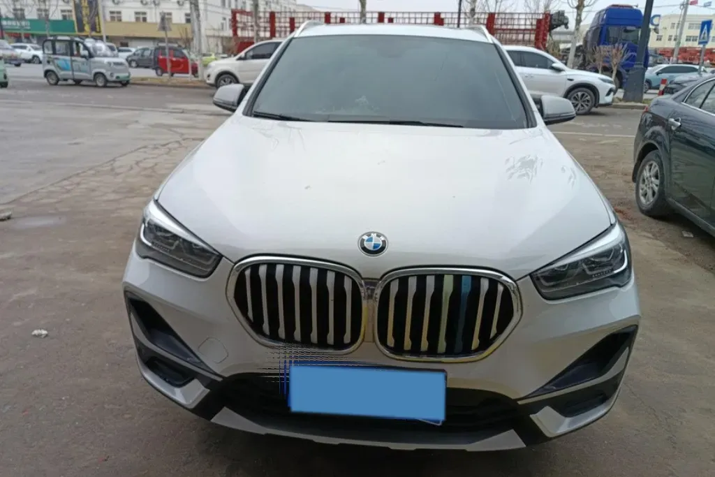 2021 BMW X1 1.5T 140HP L3 7DCT,autocango,china used car exporter,china ev exporter,chinese used car exporter,chinese used ev exporter