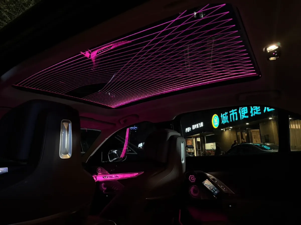 2023 BMW 7 Series 3.0T 272HP L6 8AT,autocango,china used car exporter,china ev exporter,chinese used car exporter,chinese used ev exporter