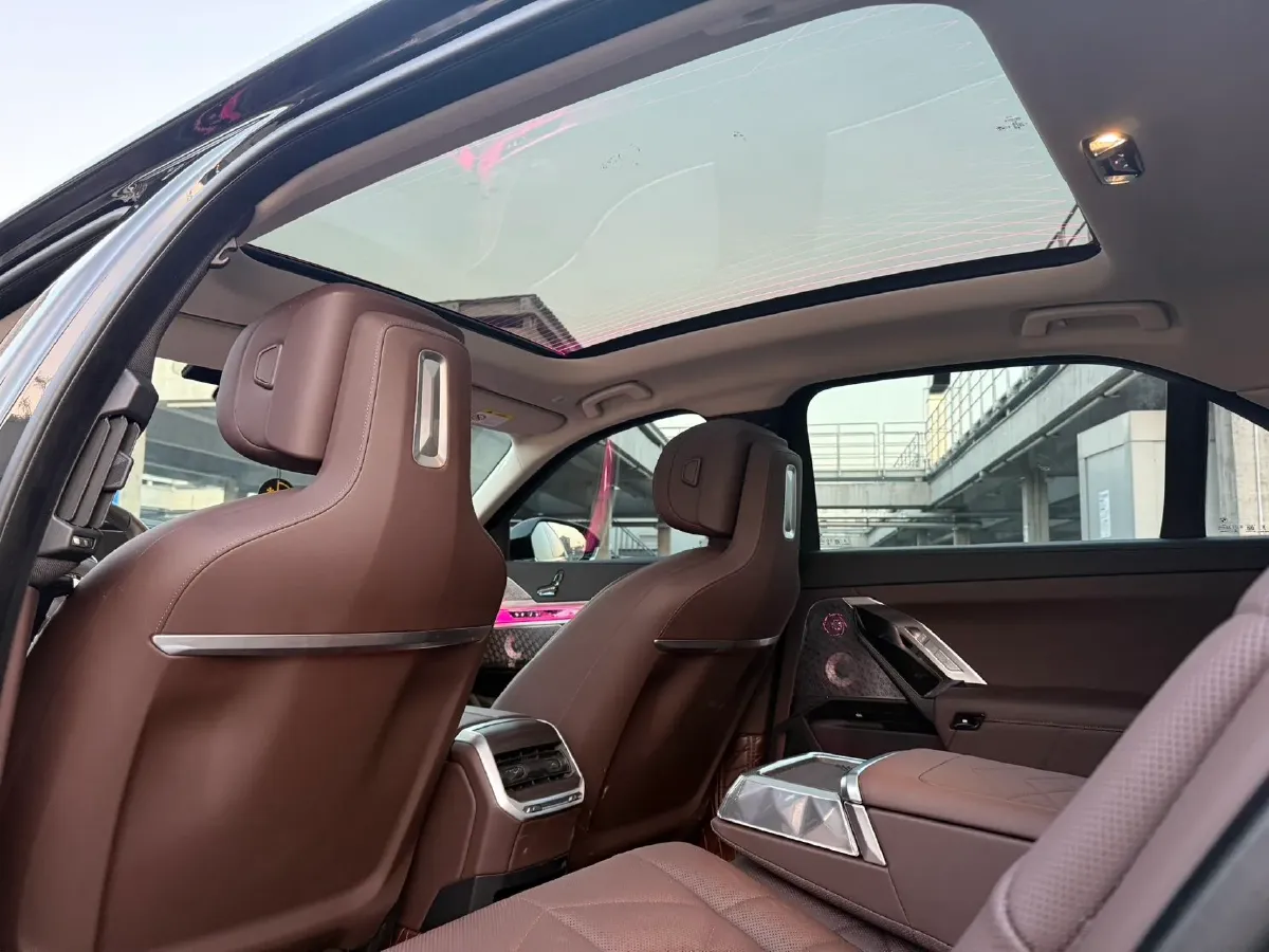 2023 BMW 7 Series 3.0T 272HP L6 8AT,autocango,china used car exporter,china ev exporter,chinese used car exporter,chinese used ev exporter