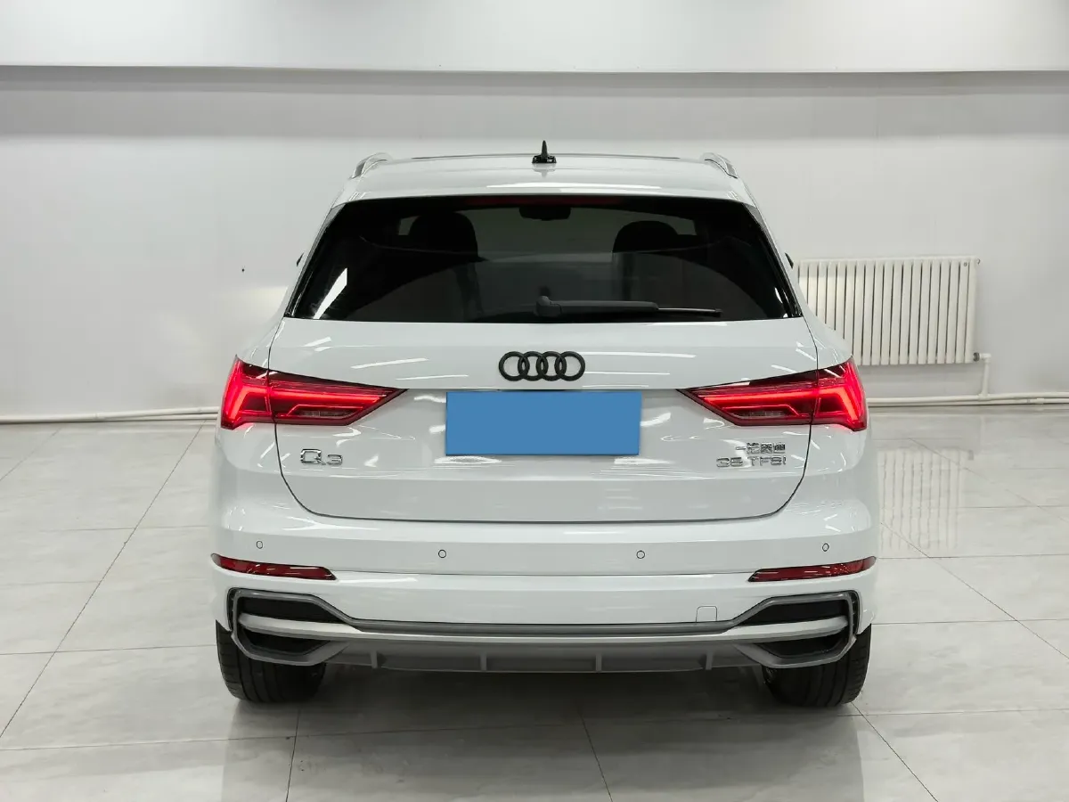 2022 Audi Q3 1.4T 150HP L4 7DCT,autocango,china used car exporter,china ev exporter,chinese used car exporter,chinese used ev exporter