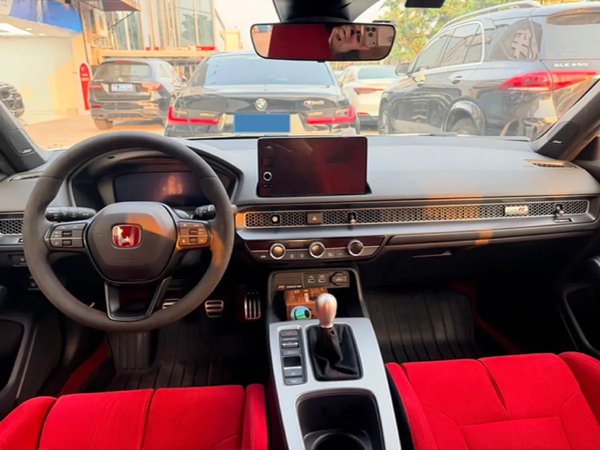 2023 Honda Civic 2.0T 300HP L4 6MT,autocango,china used car exporter,china ev exporter,chinese used car exporter,chinese used ev exporter