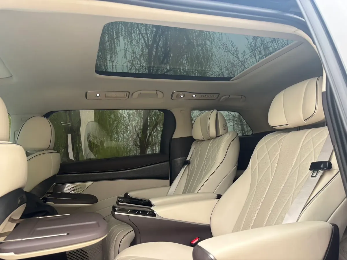 2022 HongQi HS7 3.0T 337HP V6 8AT,autocango,china used car exporter,china ev exporter,chinese used car exporter,chinese used ev exporter