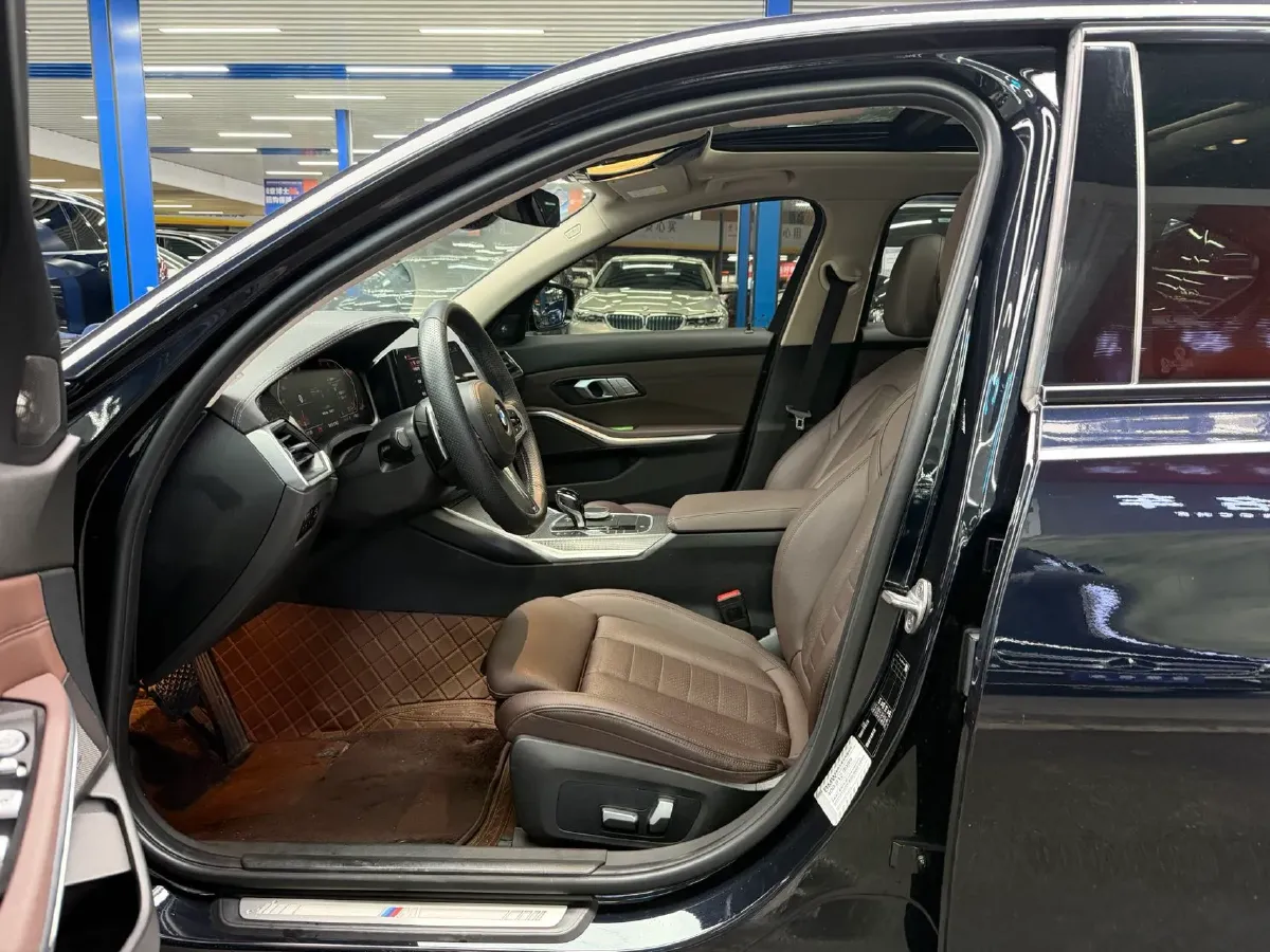 2020 BMW 3 Series 2.0T 184HP L4 8AT,autocango,china used car exporter,china ev exporter,chinese used car exporter,chinese used ev exporter