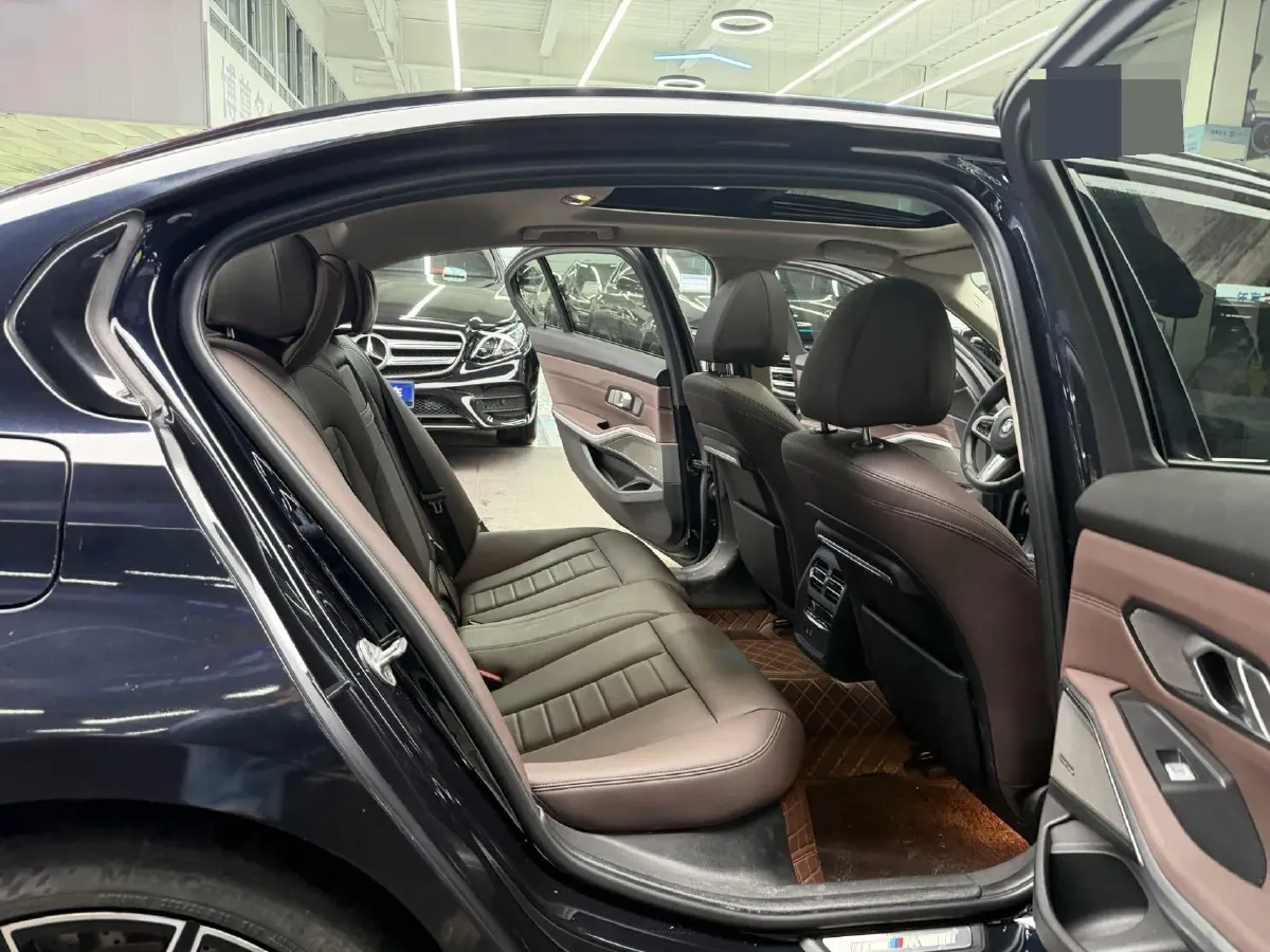 2020 BMW 3 Series 2.0T 184HP L4 8AT,autocango,china used car exporter,china ev exporter,chinese used car exporter,chinese used ev exporter