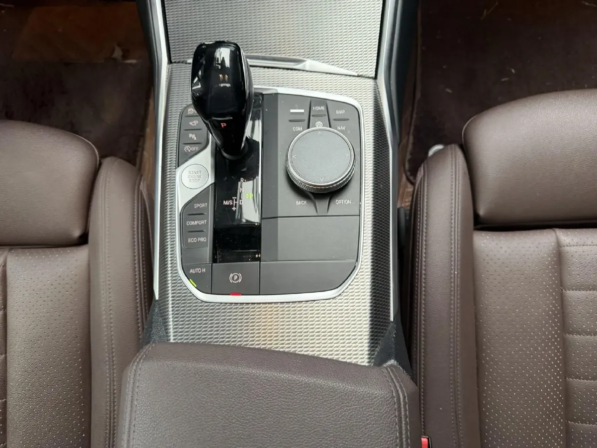 2020 BMW 3 Series 2.0T 184HP L4 8AT,autocango,china used car exporter,china ev exporter,chinese used car exporter,chinese used ev exporter