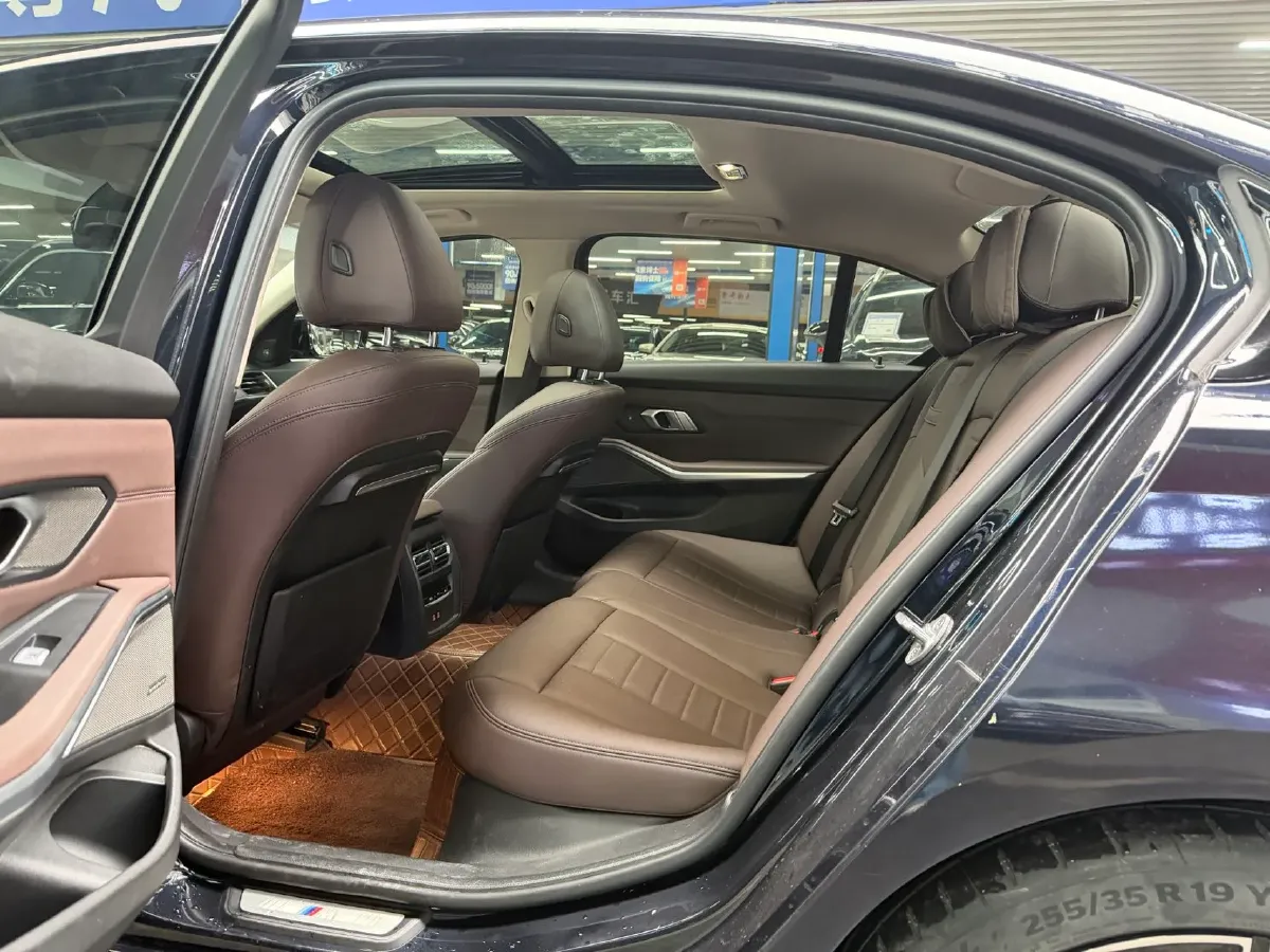 2020 BMW 3 Series 2.0T 184HP L4 8AT,autocango,china used car exporter,china ev exporter,chinese used car exporter,chinese used ev exporter