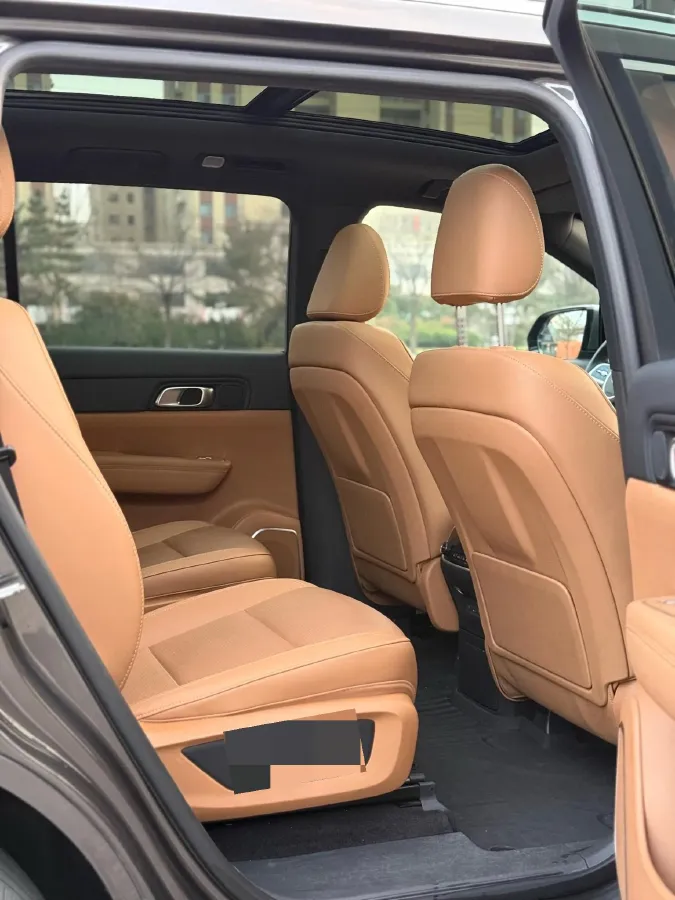 2021 Li ONE Range Extended 131HP REEV 40.5KWH,autocango,china used car exporter,china ev exporter,chinese used car exporter,chinese used ev exporter