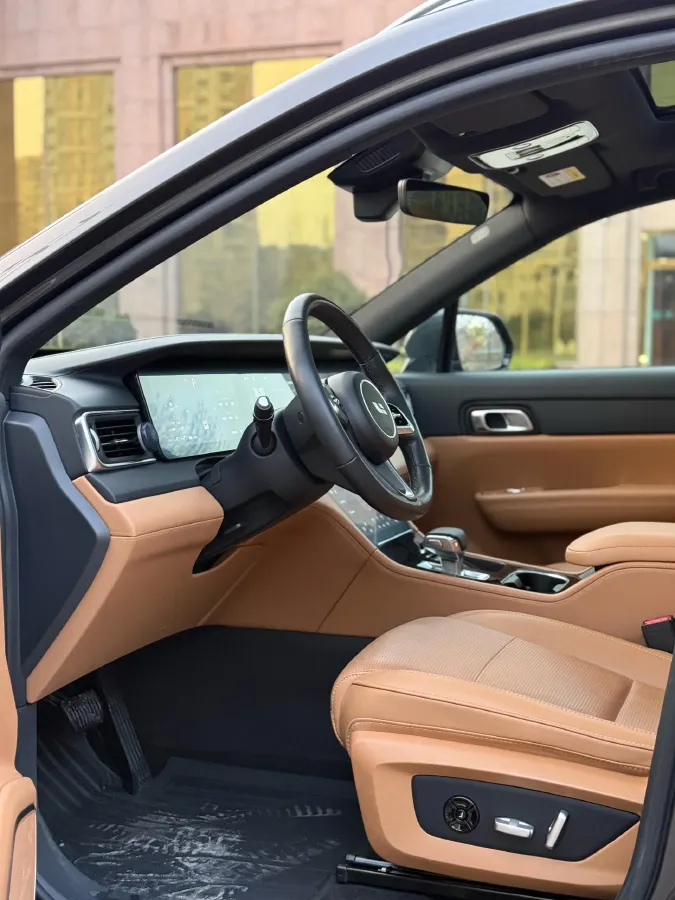 2021 Li ONE Range Extended 131HP REEV 40.5KWH,autocango,china used car exporter,china ev exporter,chinese used car exporter,chinese used ev exporter