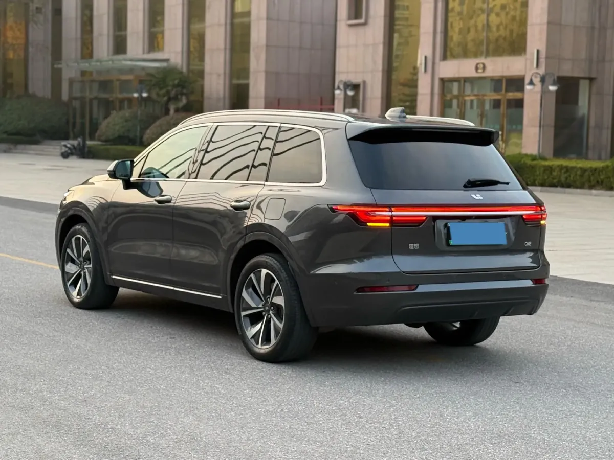 2021 Li ONE Range Extended 131HP REEV 40.5KWH,autocango,china used car exporter,china ev exporter,chinese used car exporter,chinese used ev exporter