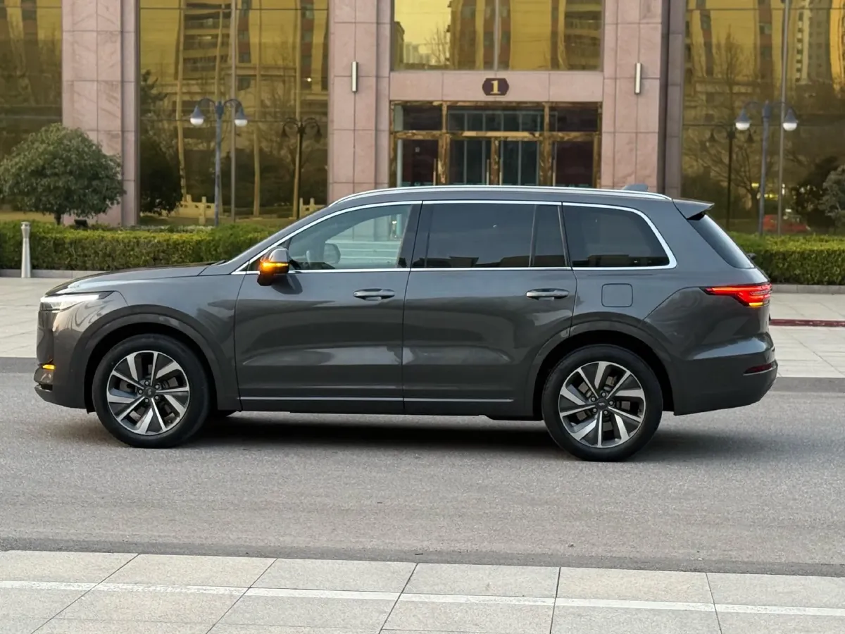 2021 Li ONE Range Extended 131HP REEV 40.5KWH,autocango,china used car exporter,china ev exporter,chinese used car exporter,chinese used ev exporter