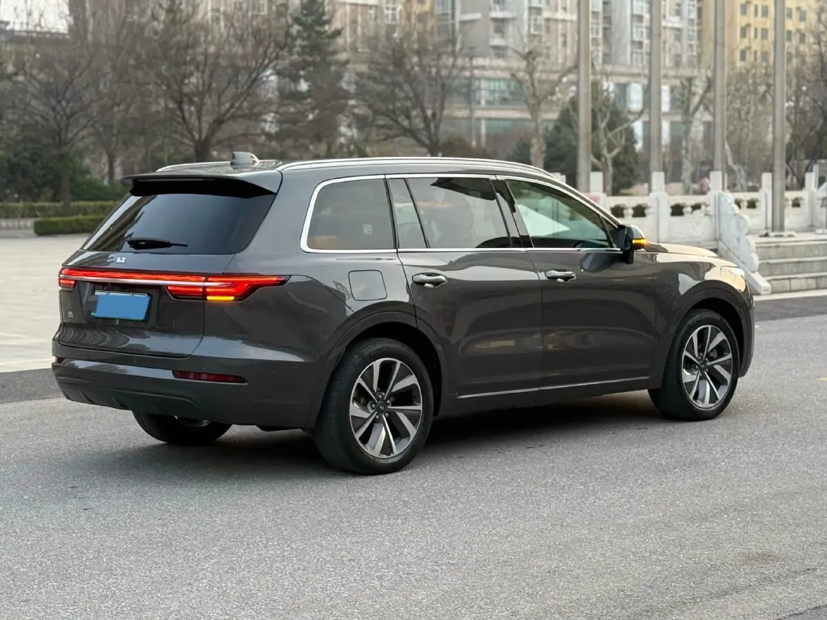 2021 Li ONE Range Extended 131HP REEV 40.5KWH,autocango,china used car exporter,china ev exporter,chinese used car exporter,chinese used ev exporter