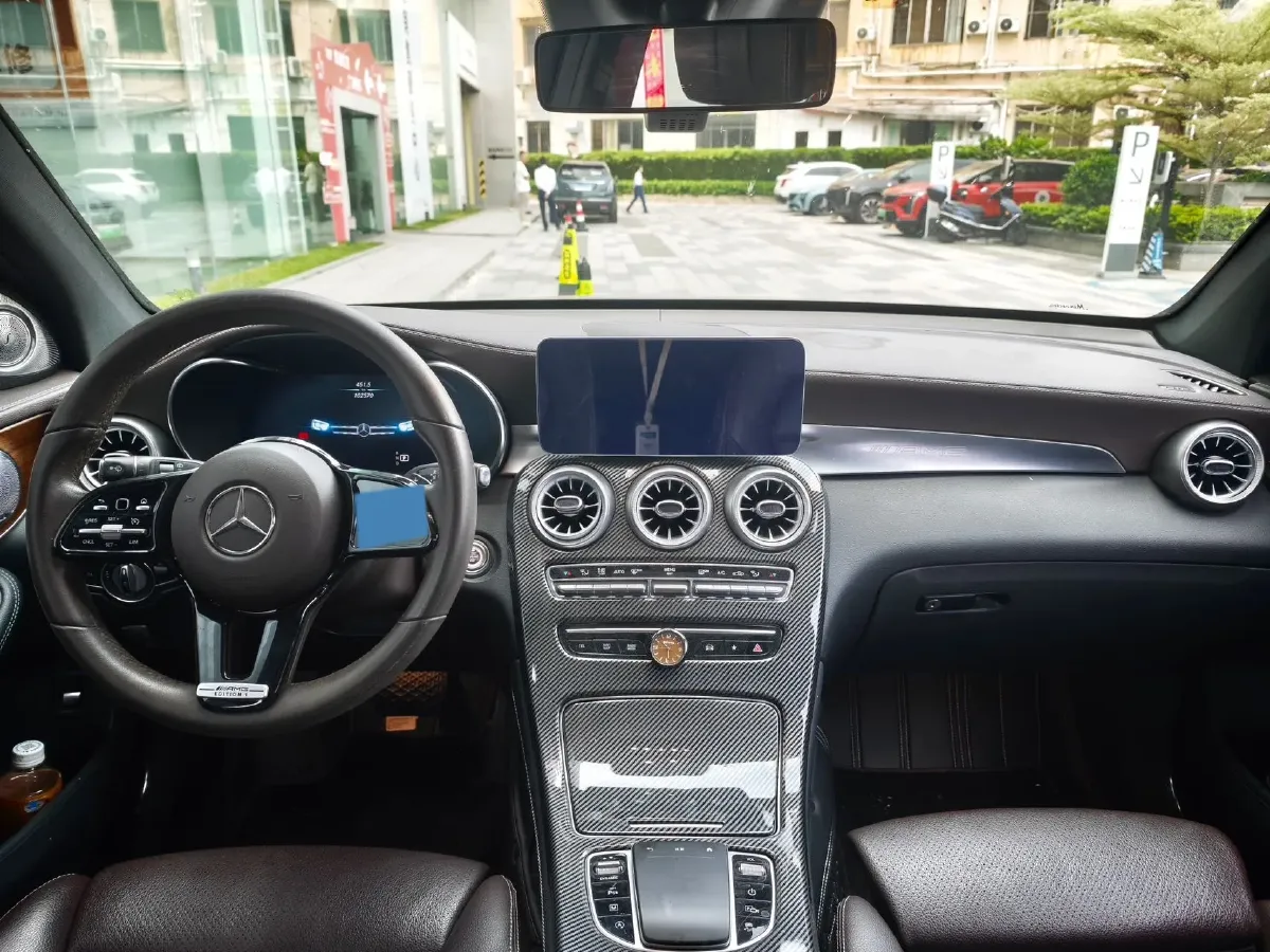 2021 Mercedes-Benz GLC Class 2.0T 258HP L4 9AT,autocango,china used car exporter,china ev exporter,chinese used car exporter,chinese used ev exporter