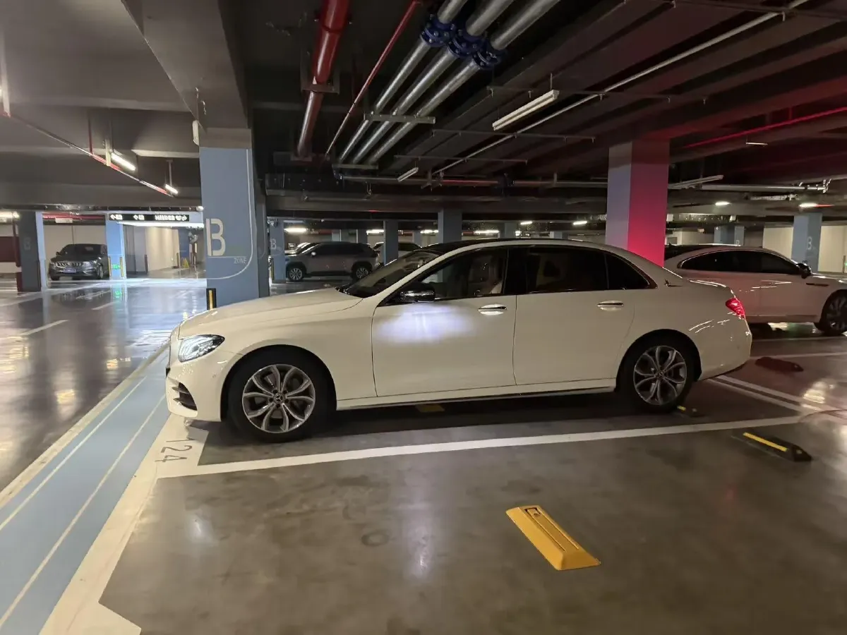 2020 Mercedes-Benz E Class 2.0T 258HP L4 9AT,autocango,china used car exporter,china ev exporter,chinese used car exporter,chinese used ev exporter