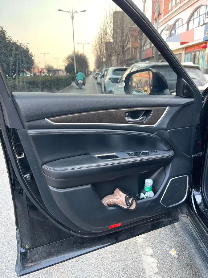 2020 Honda Avancier 2.0T 272HP L4 9AT,autocango,china used car exporter,china ev exporter,chinese used car exporter,chinese used ev exporter