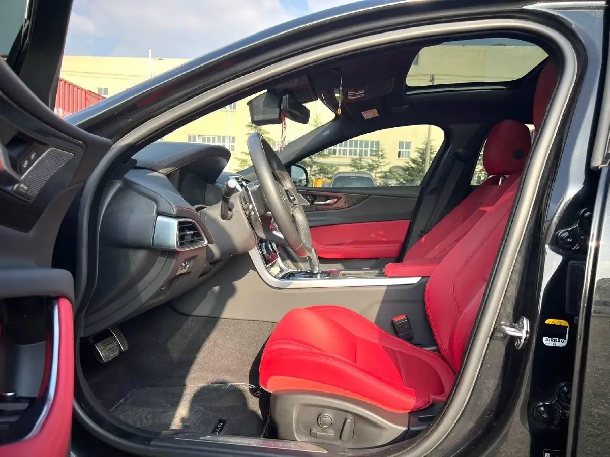 2024 Jaguar XEL 2.0T 250HP L4 8AT,autocango,china used car exporter,china ev exporter,chinese used car exporter,chinese used ev exporter
