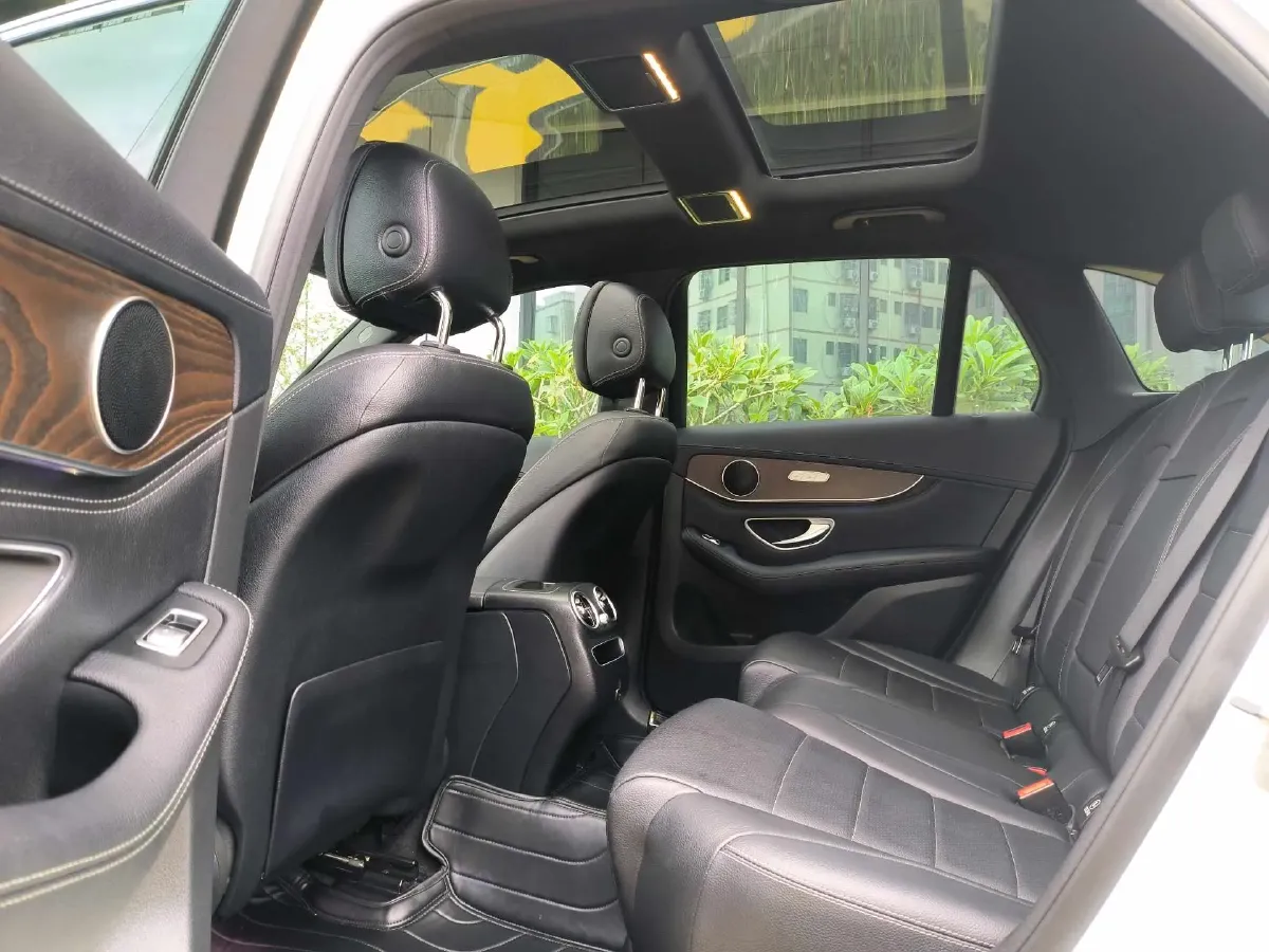 2020 Mercedes-Benz GLC Class 2.0T 197HP L4 9AT,autocango,china used car exporter,china ev exporter,chinese used car exporter,chinese used ev exporter