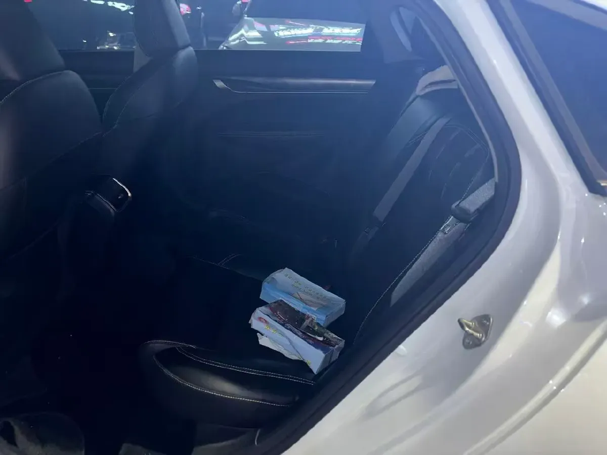 2021 Geely Binray 1.4T 141HP L4 6MT,autocango,china used car exporter,china ev exporter,chinese used car exporter,chinese used ev exporter