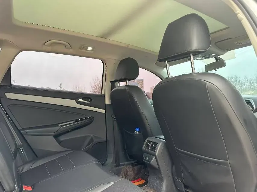 2022 Jetta VS7 1.4T 150HP L4 6AT,autocango,china used car exporter,china ev exporter,chinese used car exporter,chinese used ev exporter