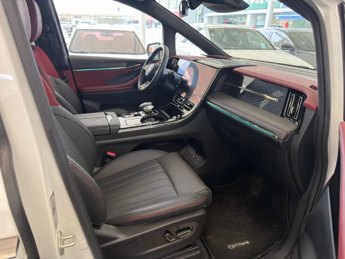 2023 GAC Trumpchi M8 2.0T 252HP L4 8AT,autocango,china used car exporter,china ev exporter,chinese used car exporter,chinese used ev exporter