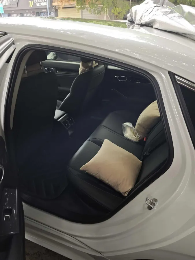 2022 Honda Civic 1.5T 182HP L4 CVT,autocango,china used car exporter,china ev exporter,chinese used car exporter,chinese used ev exporter