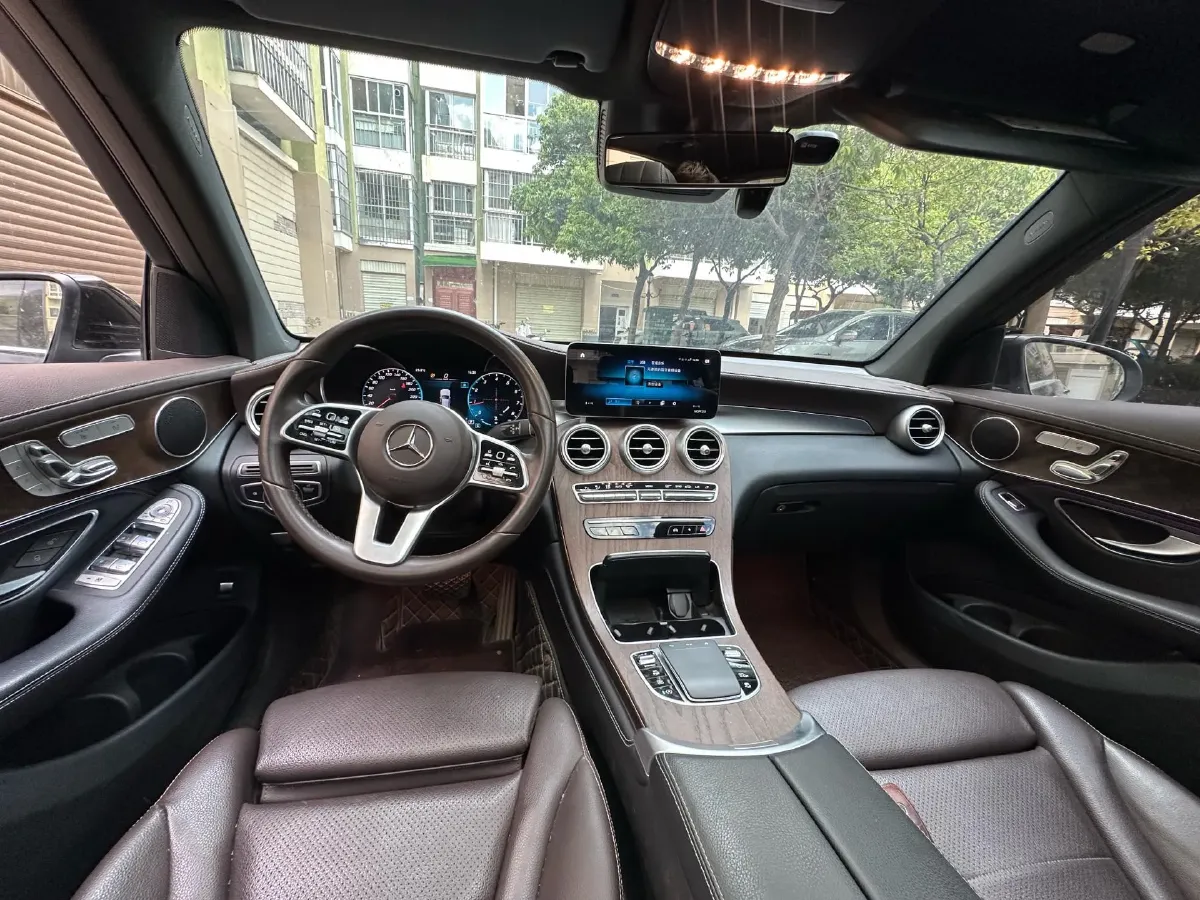 2020 Mercedes-Benz GLC Class 2.0T 258HP L4 9AT,autocango,china used car exporter,china ev exporter,chinese used car exporter,chinese used ev exporter