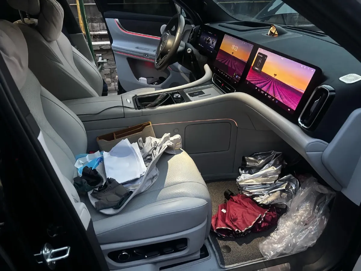 2024 AITO AITO M9 1.5T 152HP L4 REEV 42KWH,autocango,china used car exporter,china ev exporter,chinese used car exporter,chinese used ev exporter