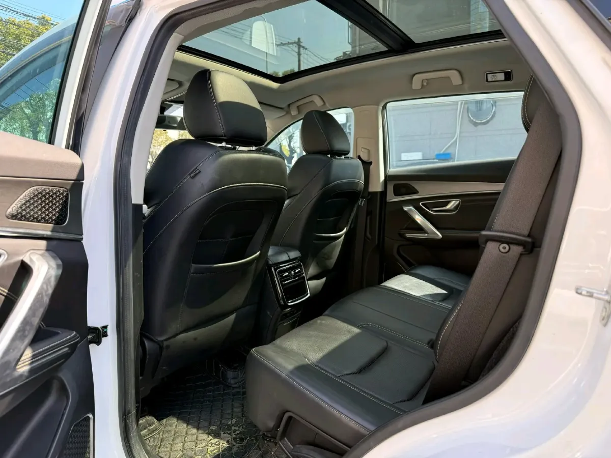 2021 Jetour X70 Plus 1.5T 156HP L4 6MT,autocango,china used car exporter,china ev exporter,chinese used car exporter,chinese used ev exporter