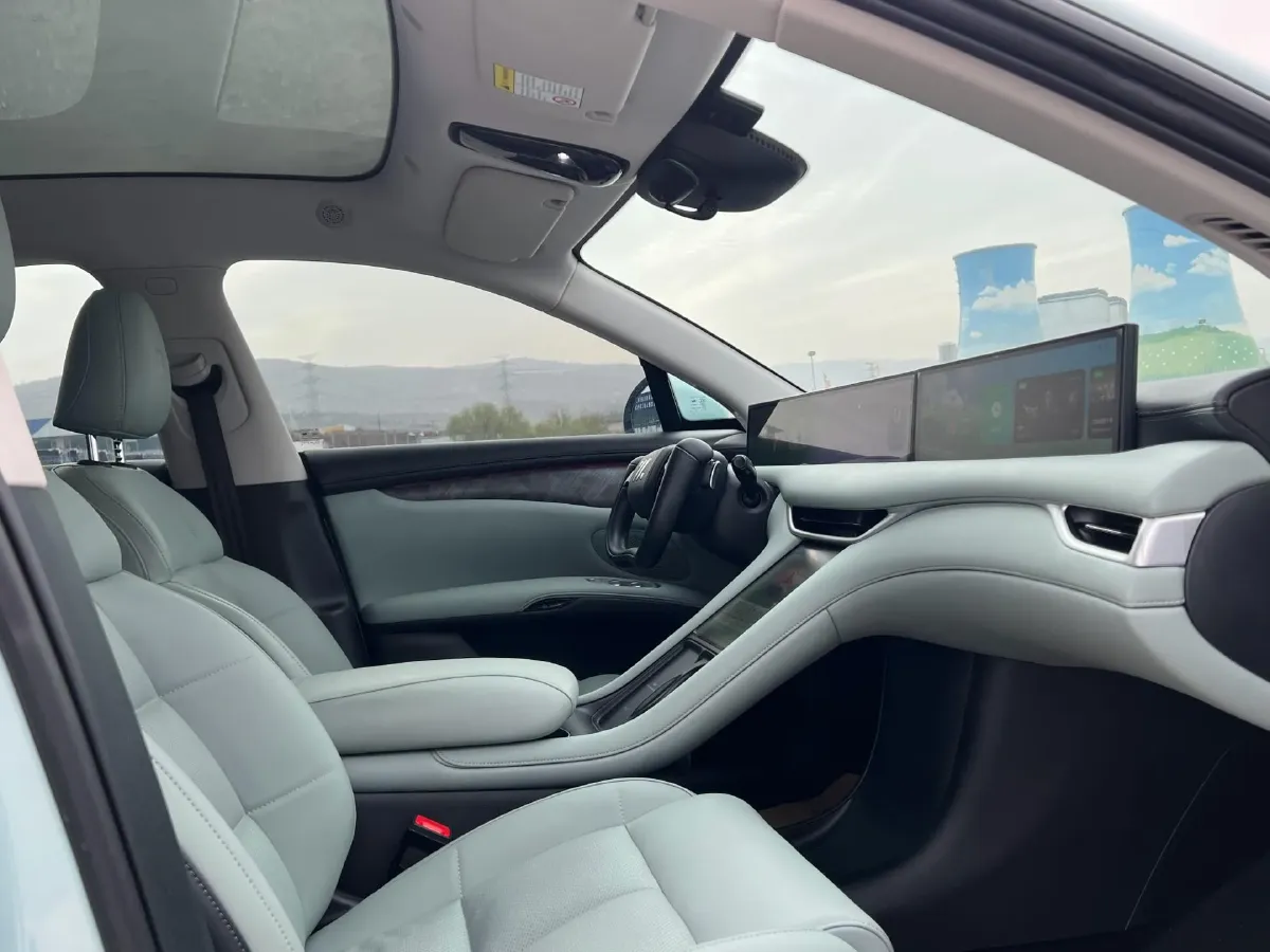 2023 IM LS6 BEV 71KWH,autocango,china used car exporter,china ev exporter,chinese used car exporter,chinese used ev exporter