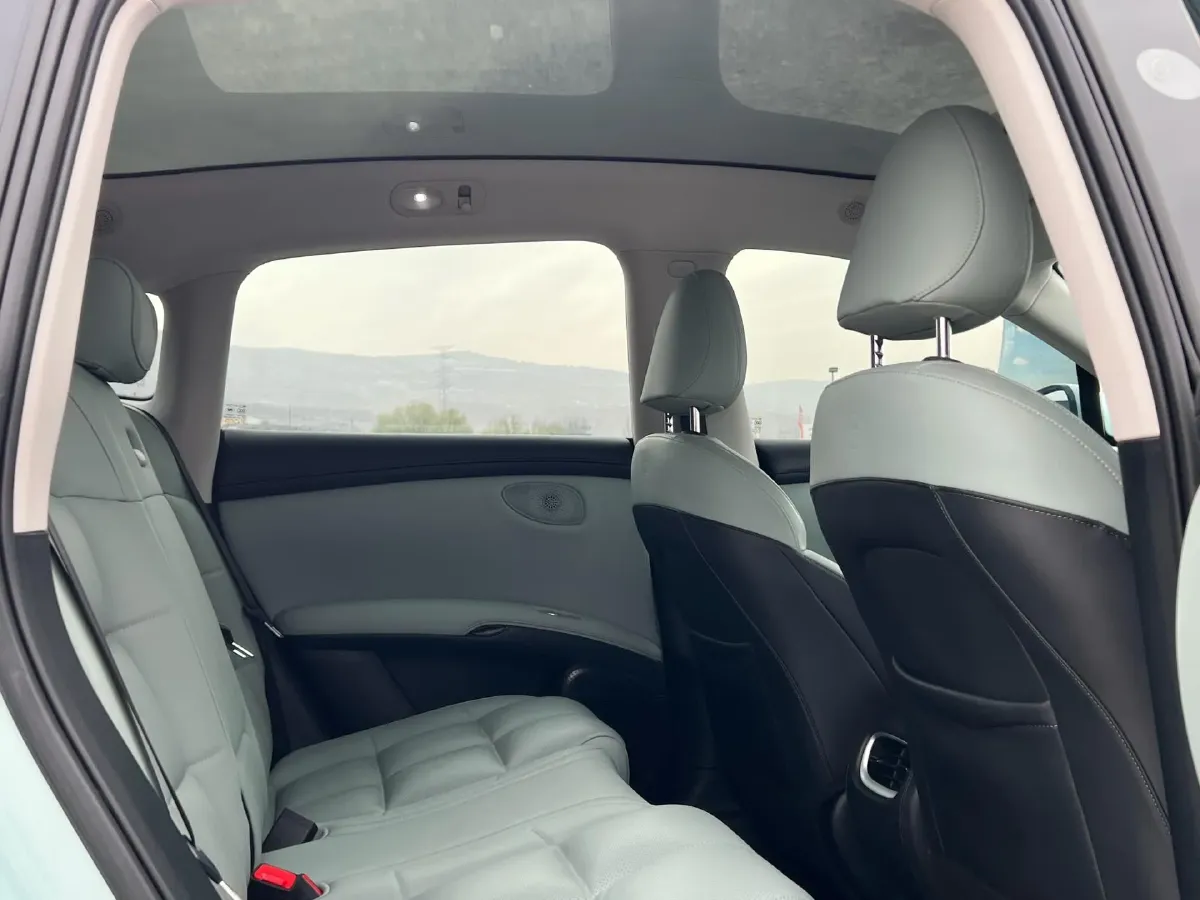 2023 IM LS6 BEV 71KWH,autocango,china used car exporter,china ev exporter,chinese used car exporter,chinese used ev exporter