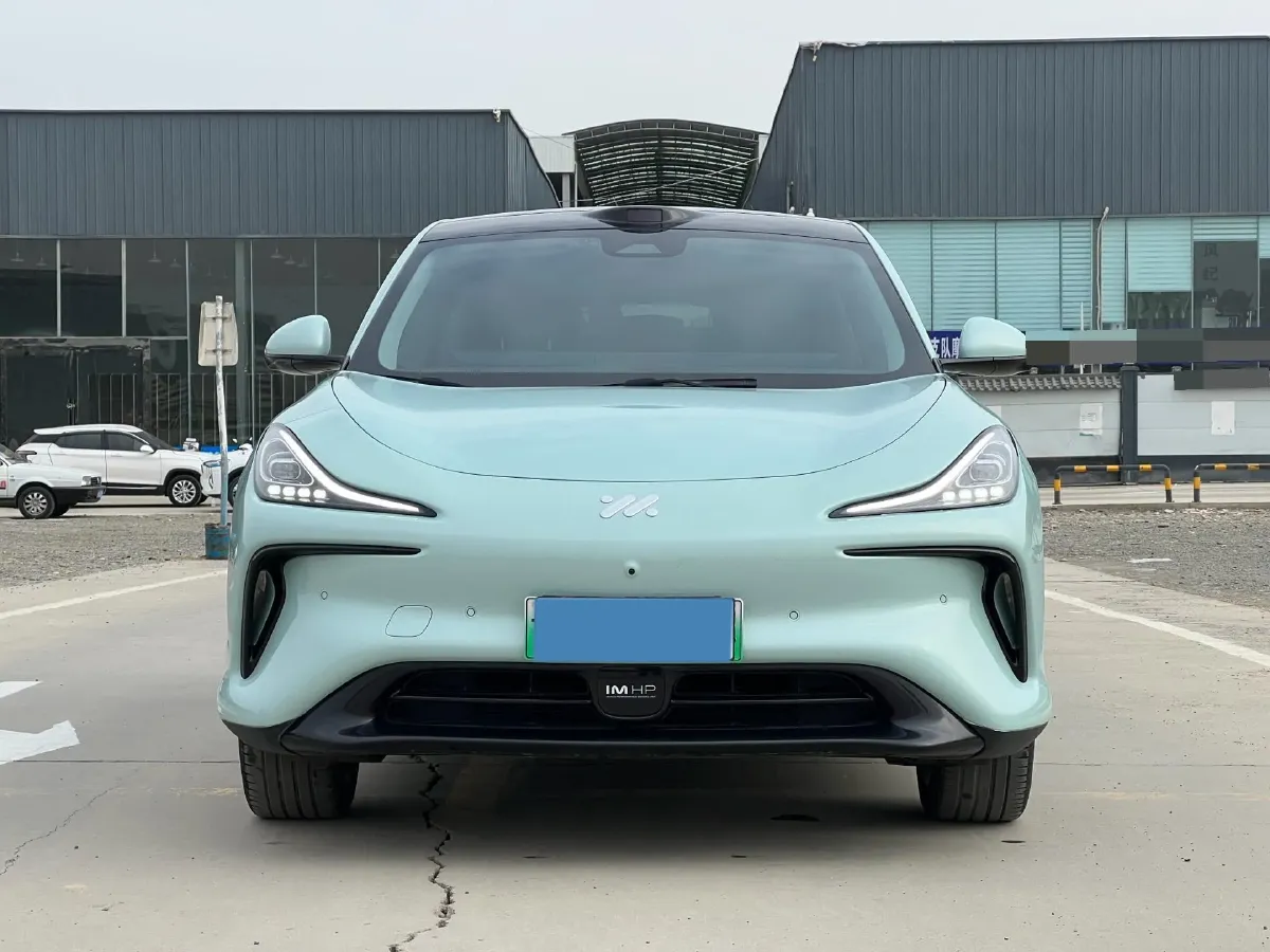 2023 IM LS6 BEV 71KWH,autocango,china used car exporter,china ev exporter,chinese used car exporter,chinese used ev exporter