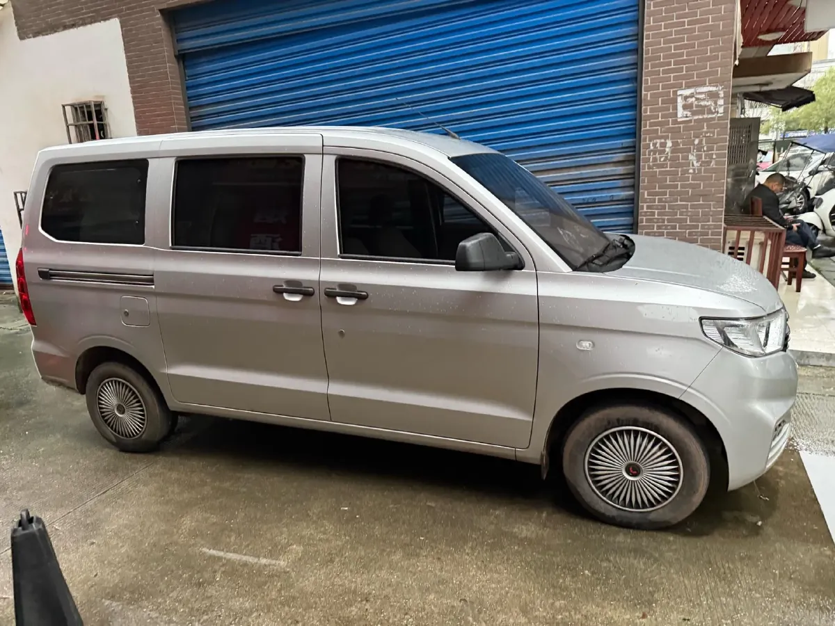 2022 JinBei Little Sea Lion X30 1.5L 102HP L4 5MT,autocango,china used car exporter,china ev exporter,chinese used car exporter,chinese used ev exporter