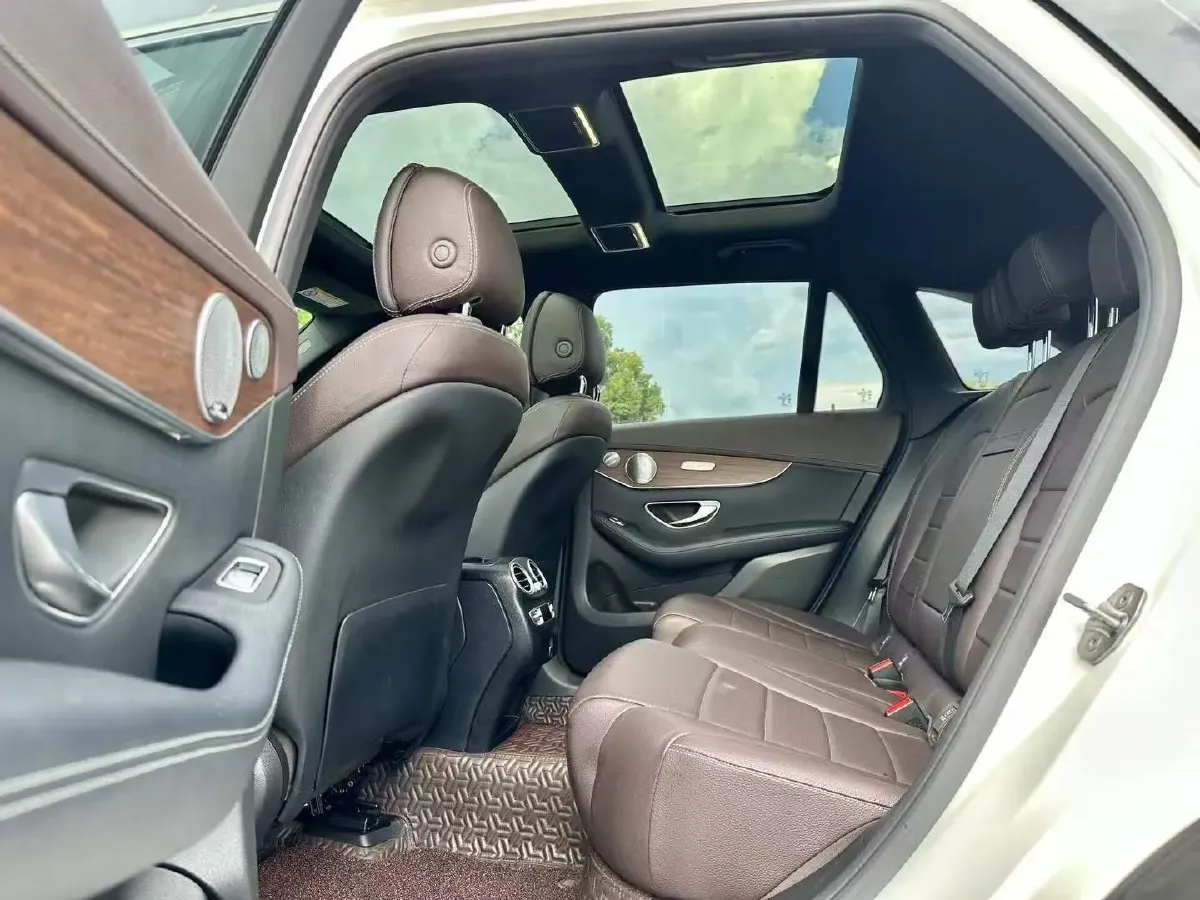 2021 Mercedes-Benz GLC Class 2.0T 258HP L4 9AT,autocango,china used car exporter,china ev exporter,chinese used car exporter,chinese used ev exporter