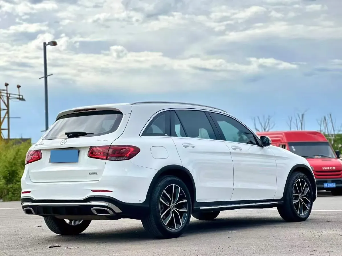 2021 Mercedes-Benz GLC Class 2.0T 258HP L4 9AT,autocango,china used car exporter,china ev exporter,chinese used car exporter,chinese used ev exporter