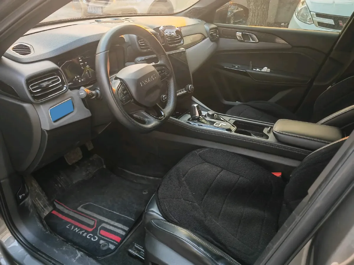 2022 LYNK&CO 03 2.0T 190HP L4 7DCT,autocango,china used car exporter,china ev exporter,chinese used car exporter,chinese used ev exporter