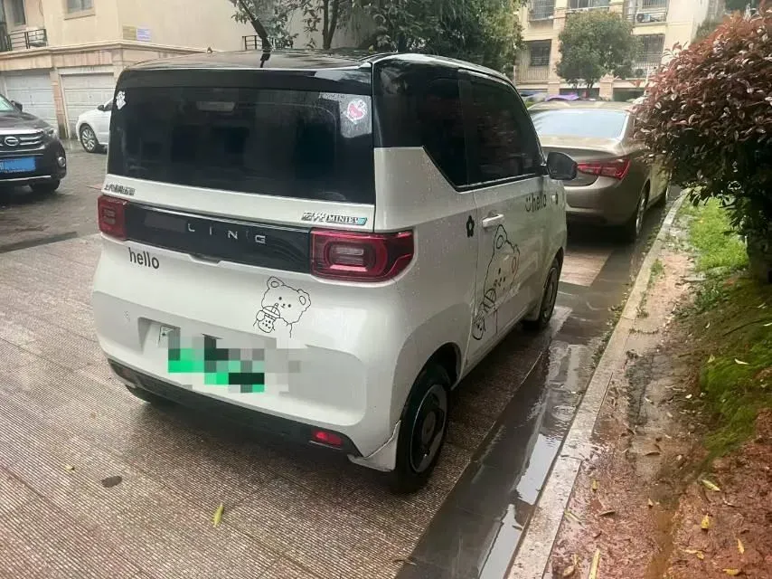 2022 WuLing HongGuang MINI EV BEV 13.9KWH,autocango,china used car exporter,china ev exporter,chinese used car exporter,chinese used ev exporter