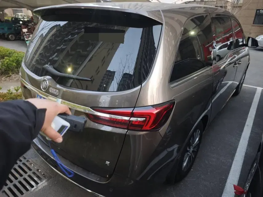 2023 Buick GL8 2.0T 237HP L4 9AT,autocango,china used car exporter,china ev exporter,chinese used car exporter,chinese used ev exporter