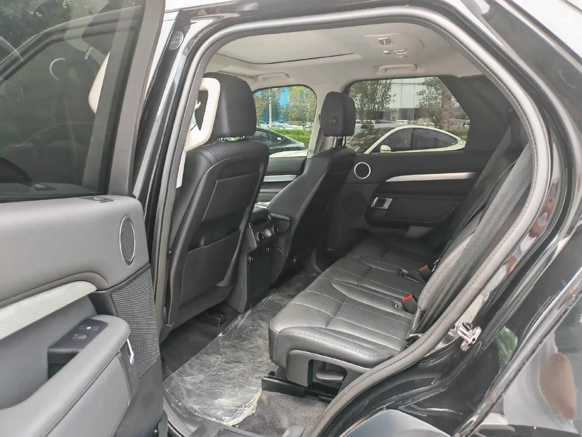 2020 Land Rover Discovery 3.0T 340HP V6 8AT,autocango,china used car exporter,china ev exporter,chinese used car exporter,chinese used ev exporter