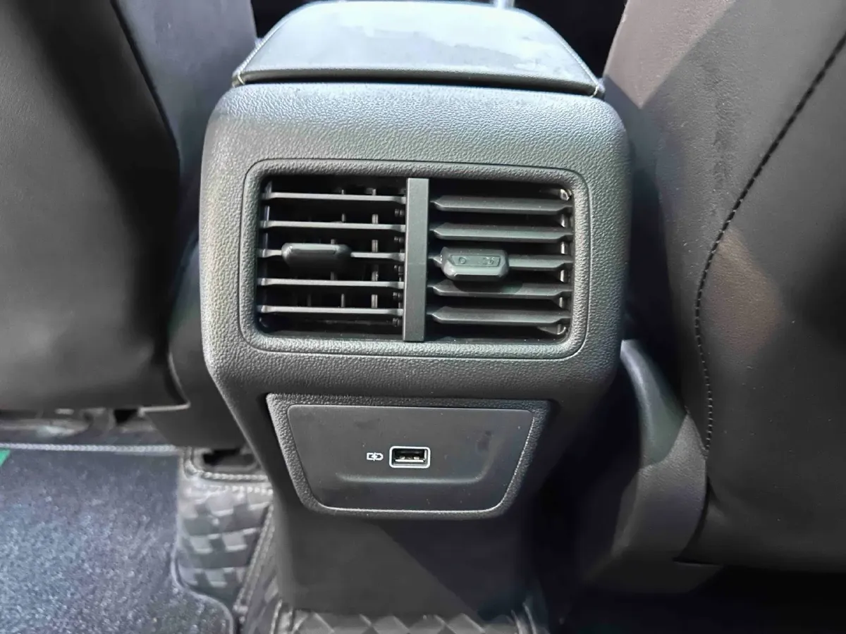 2023 Jetta VS7 1.4T 150HP L4 6AT,autocango,china used car exporter,china ev exporter,chinese used car exporter,chinese used ev exporter