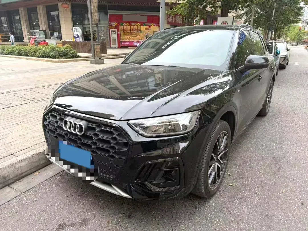 2024 Audi Q5L 2.0T 190HP L4 7DCT,autocango,china used car exporter,china ev exporter,chinese used car exporter,chinese used ev exporter
