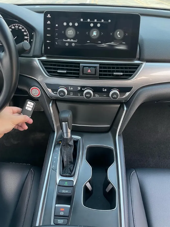 2022 Honda Accord 1.5T 194HP L4 CVT,autocango,china used car exporter,china ev exporter,chinese used car exporter,chinese used ev exporter