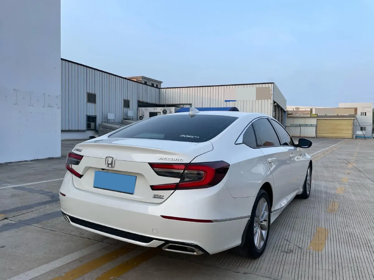 2022 Honda Accord 1.5T 194HP L4 CVT,autocango,china used car exporter,china ev exporter,chinese used car exporter,chinese used ev exporter