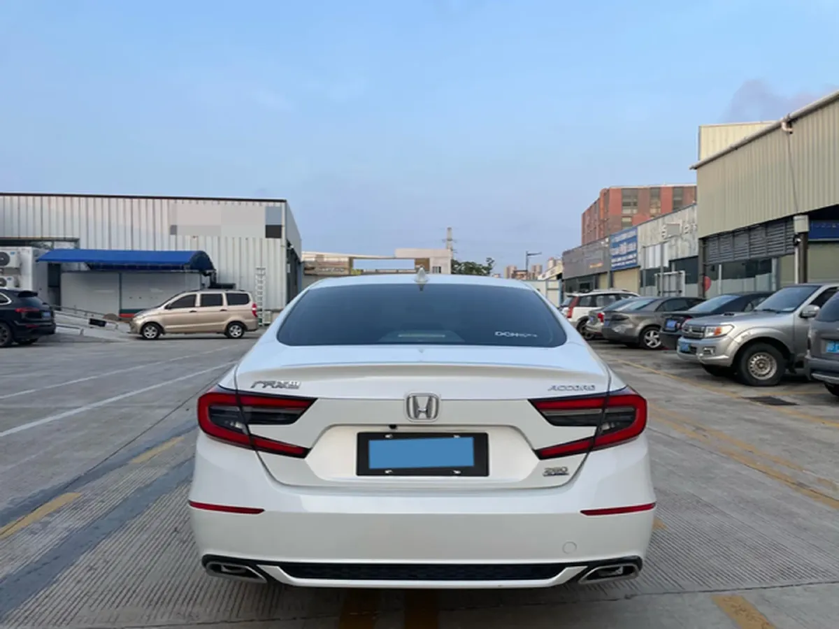 2022 Honda Accord 1.5T 194HP L4 CVT,autocango,china used car exporter,china ev exporter,chinese used car exporter,chinese used ev exporter