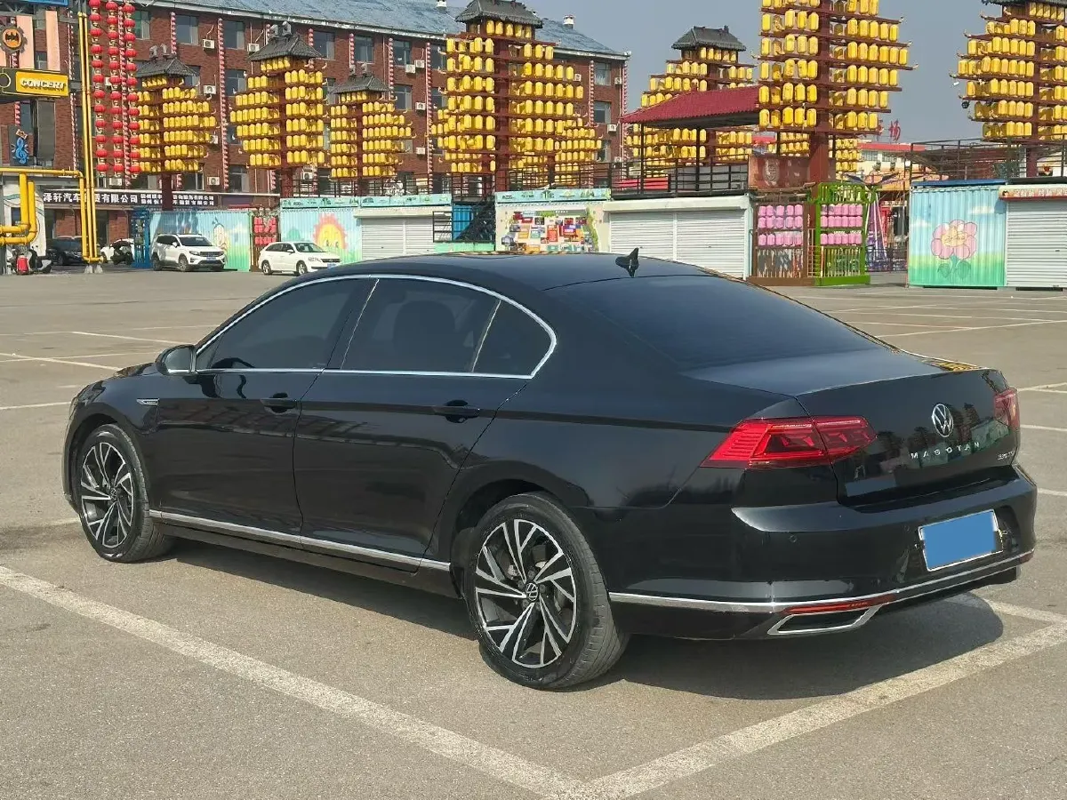 2021 Volkswagen Magotan 2.0T 186HP L4 7DCT,autocango,china used car exporter,china ev exporter,chinese used car exporter,chinese used ev exporter
