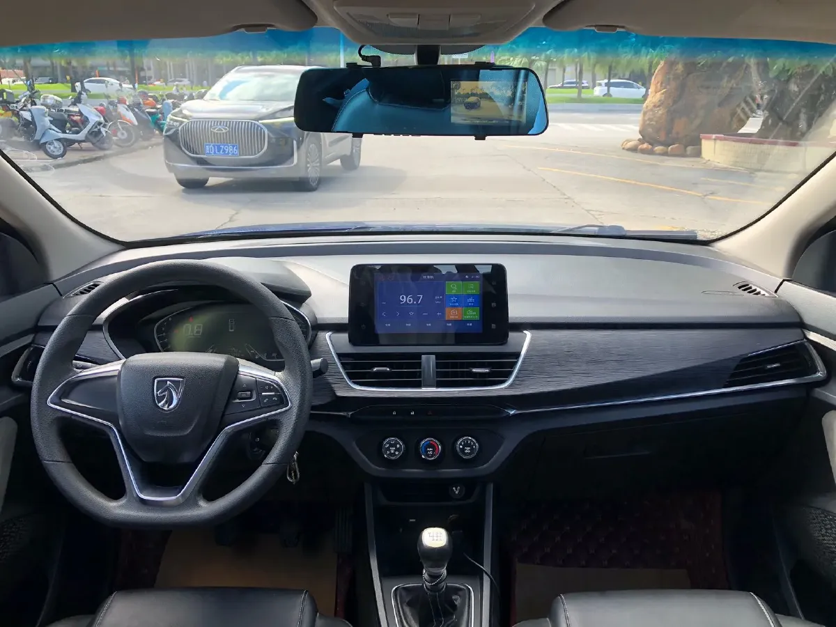 2018 BaoJun 360 1.5L 112HP L4 6MT,autocango,china used car exporter,china ev exporter,chinese used car exporter,chinese used ev exporter